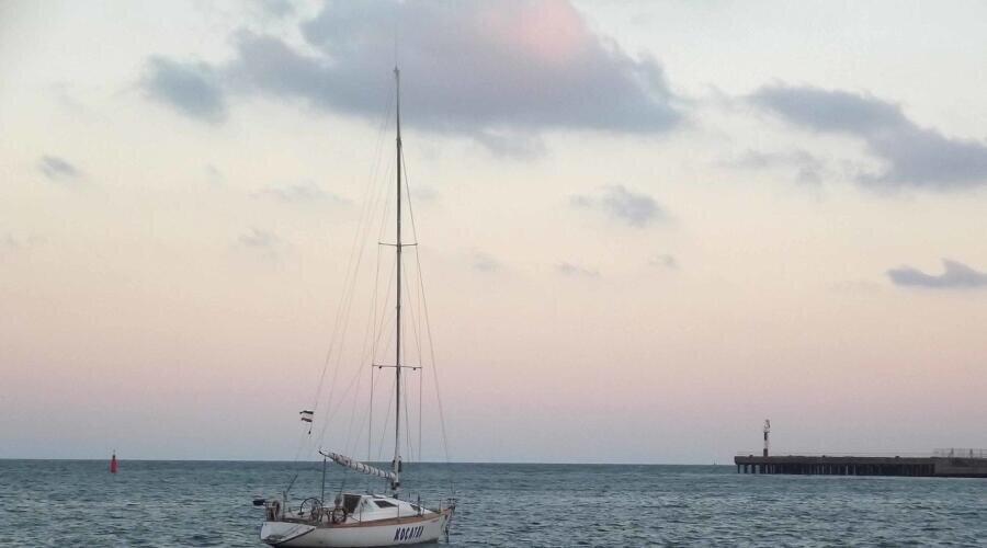    Евпатория, вечернее море Фото: Борис Мавлютов. Собственная работа, по лицензии CC BY-SA 3.0​Фото: по лицензии