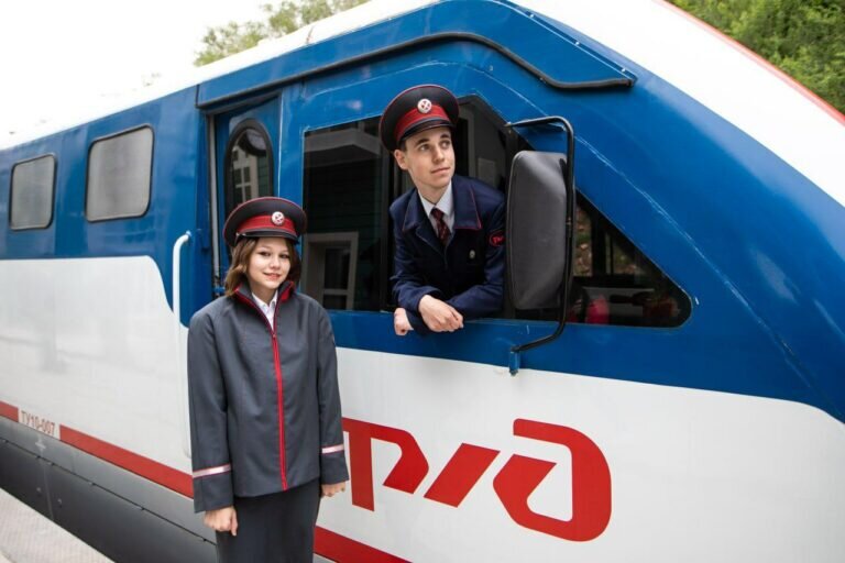    Более 530 оренбургских школьников пройдут летнюю практику на детской железной дороге Андрей Севостьянов