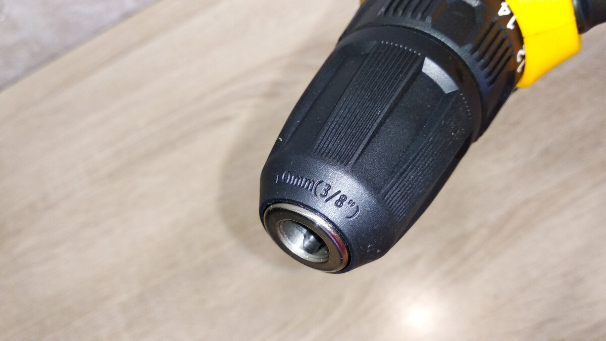 Шуруповерт дома – это почти аксиома. Он давно стал одним из обязательных инструментов, которые нужно держать дома просто так, чтобы были.-8-2