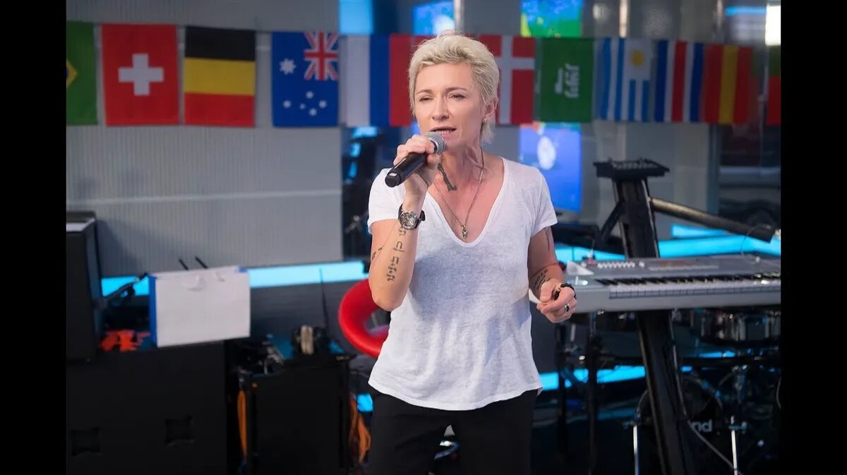 Диана Арбенина. Фото: скрин из видео эфира «Авторадио» / youtube.com