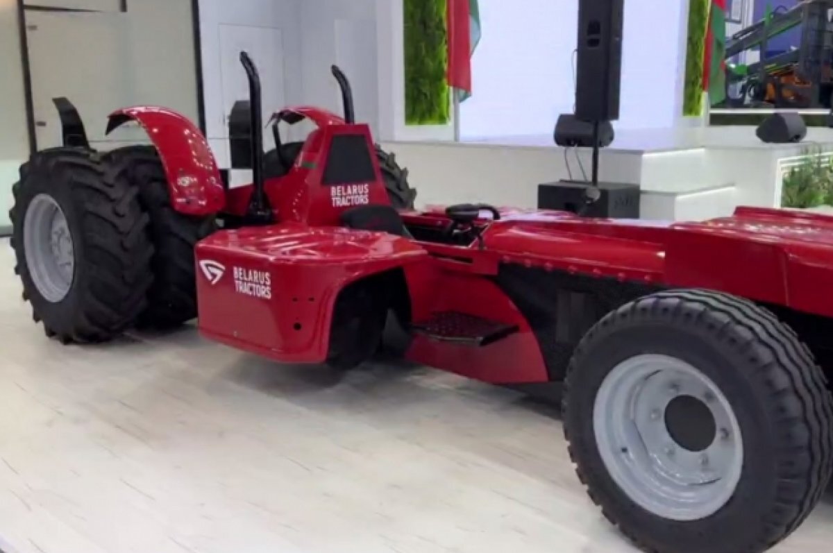    Минский тракторный завод собрал гоночный болид из деталей трактора