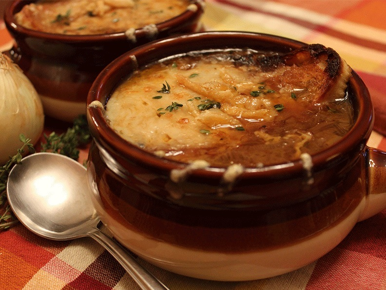 французский луковый суп французский луковый суп. французский луковый суп. луковый суп франция. луковый суп история. эльфо луковый суп.