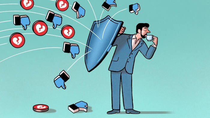 Из словаря С.И. Ожегова: " КРИТИКА, - Обсуждение, разбор чего-нибудь с целью оценить, выявить недостатки.". Вопрос в том, всегда ли она конструктивна?...