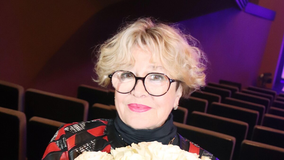    Марина Неелова