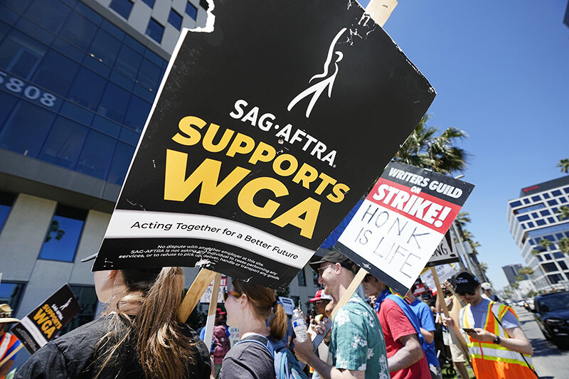    © Mark J. Terrill/AP/TASS