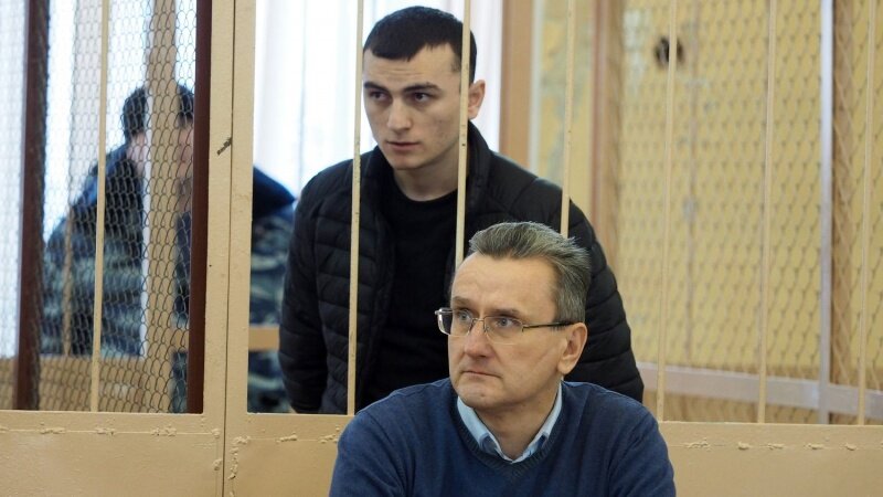 Петрос Аветисян и адвокат Эдуард Максимов. Фото – Виталий Грасс