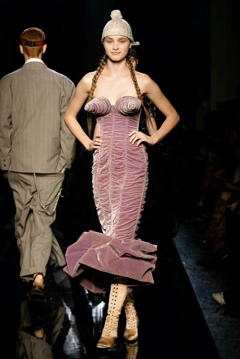 Архивное платье из коллекции Jean Paul Gaultier Haute Couture Fall 1994