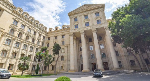 Заявление Министерства иностранных дел России по поводу трехстороннего заявления и мирного процесса вызывает недоумение и сожаление, говорится в заявлении МИД Азербайджана.