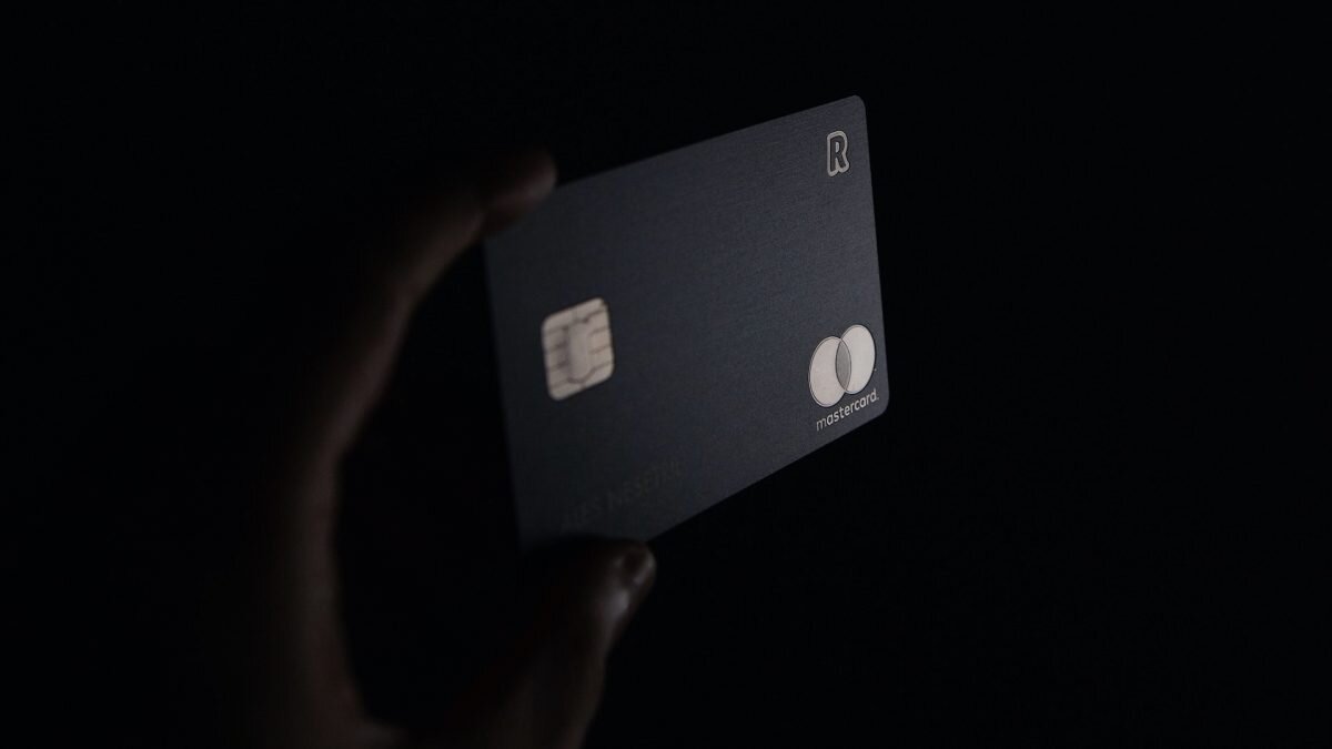    Фото: Ales Nesetril / Unsplash Август Макаров