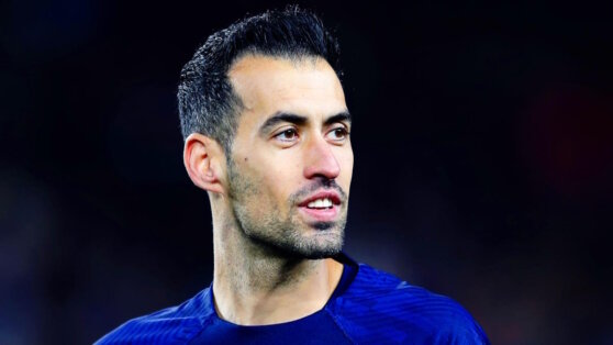    "Интер Майами" объявил о подписании контракта с экс-футболистом "Барселоны" Бускетсом Анна Белая