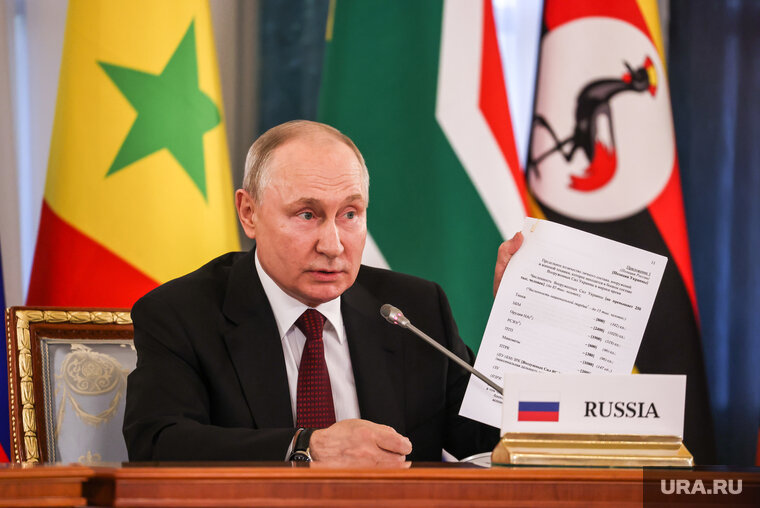    Российский президент Владимир Путин решением о выходе из зерновой сделки дал понять, что никаких уступок больше не будет