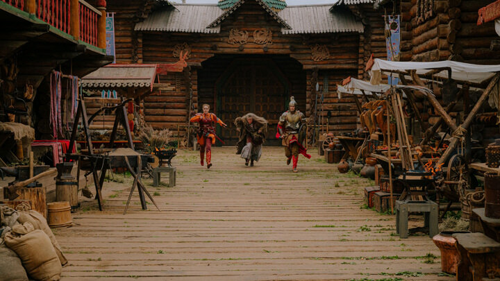 ФОТО СО СЪЕМОК СЕРИАЛА "ПОСЛЕДНИЙ БОГАТЫРЬ. НАСЛЕДИЕ"