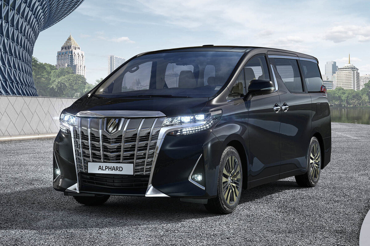    Toyota Alphard актуального поколения. Левченко Максим
