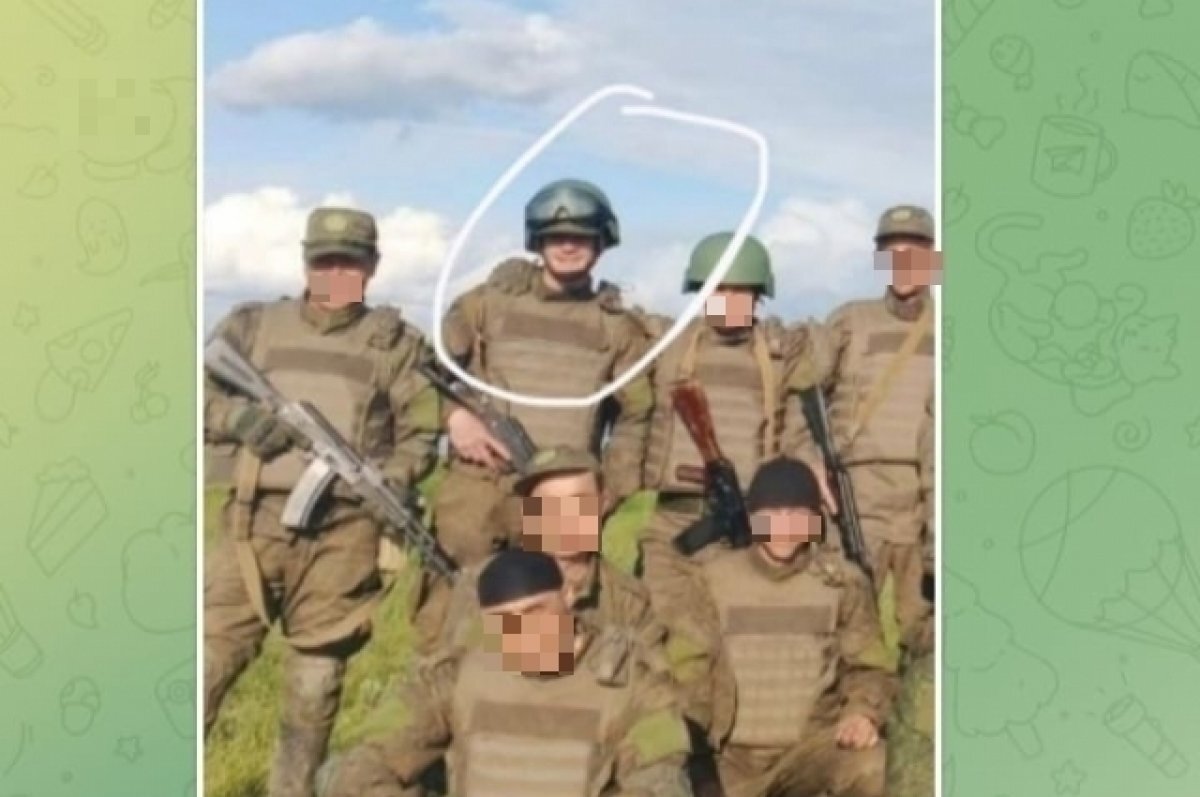    Фотографию убийцы в военной форме прислали родным друзья Веры.