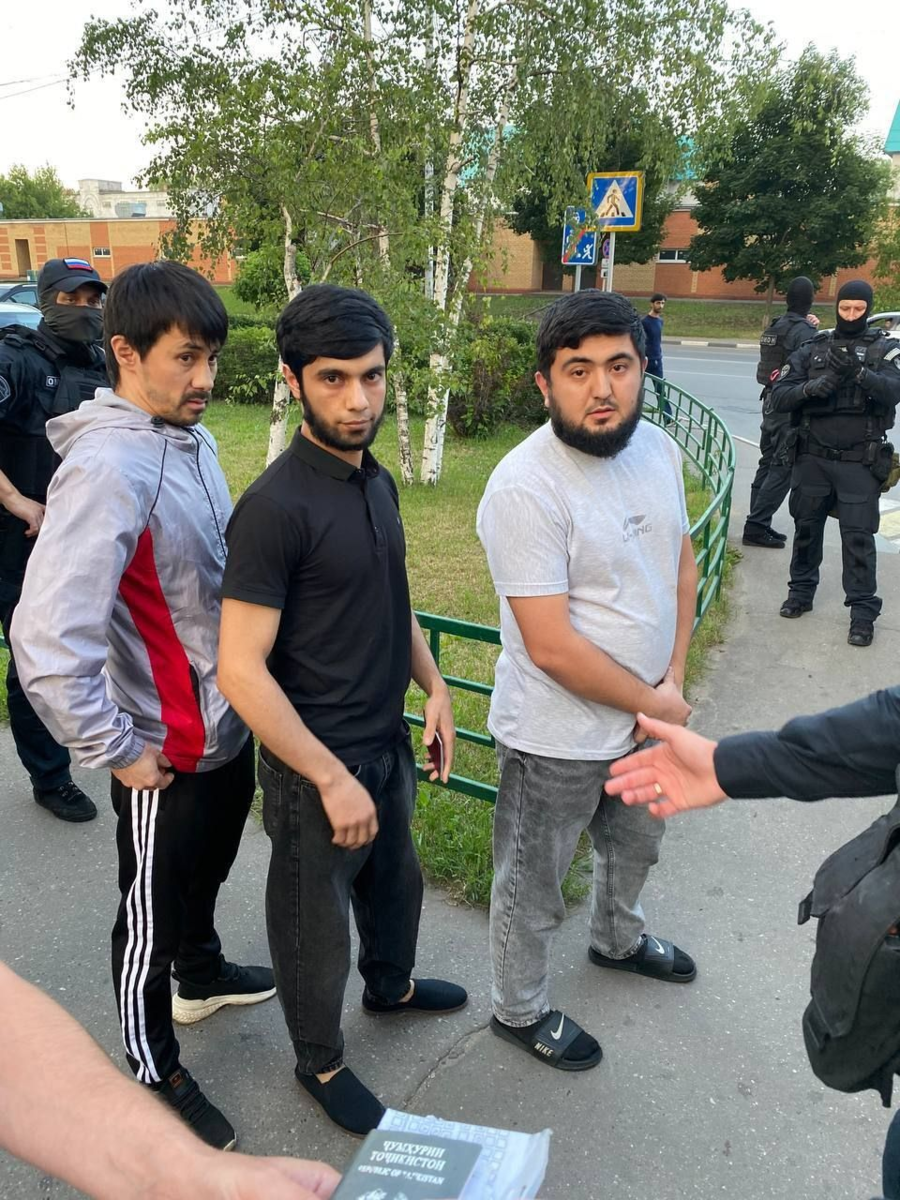 Таджики в Москве. Таджики мигранты. Семьи таджикских мигрантов. Преступность мигрантов.