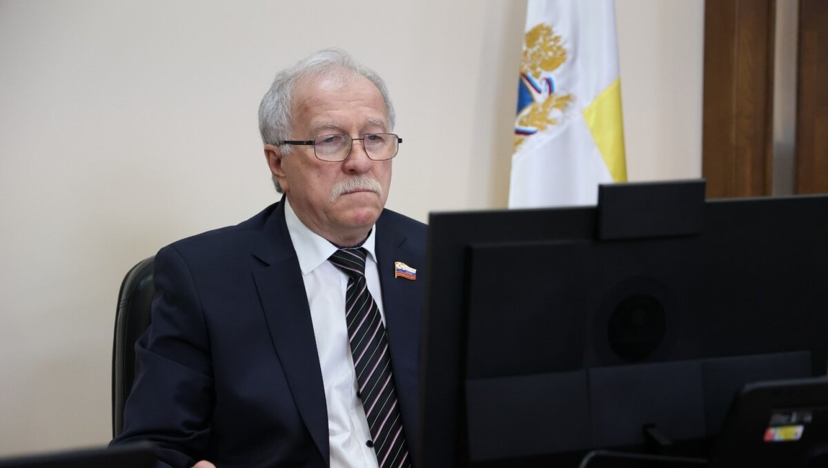     Депутаты провели шесть пленарных заседаний, сообщил председатель Думы Ставропольского края Николай Великдань.