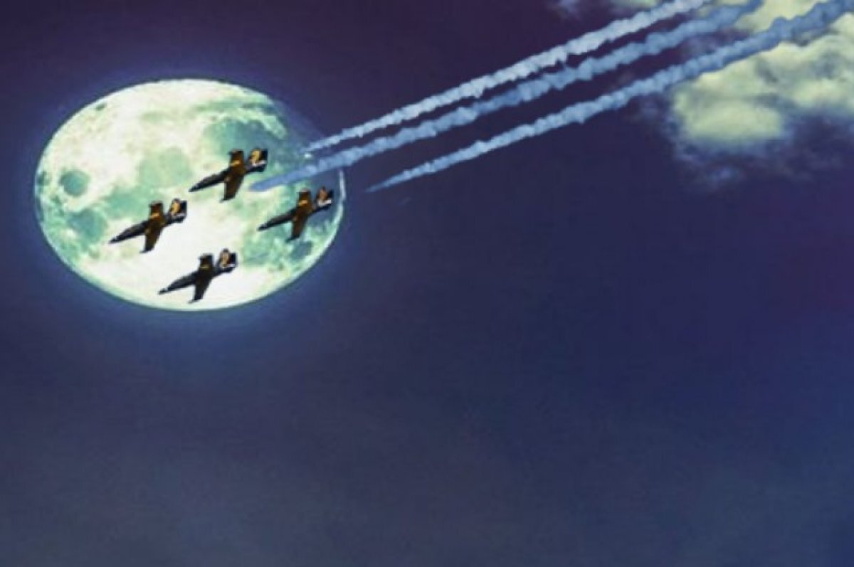    Власти объяснили громкий хлопок в Таганроге переходом самолета на сверхзвук