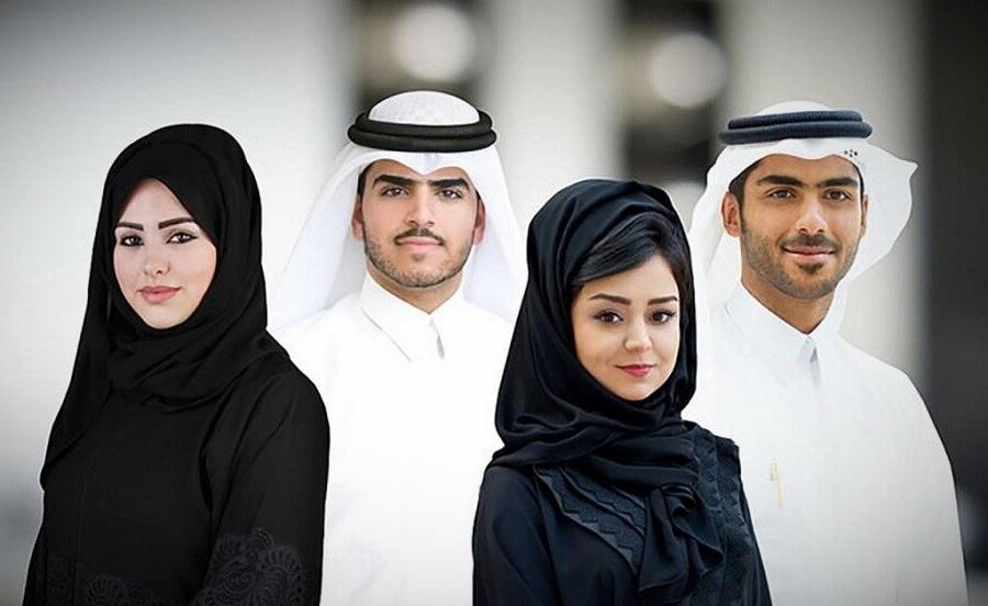 ОАЭ: мужчины и женщины. Фото из Яндекс картинки