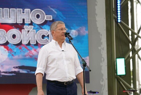    Радий Хабиров