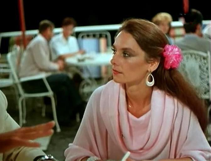 Татьяна Ерисова в фильме «Дама с попугаем»