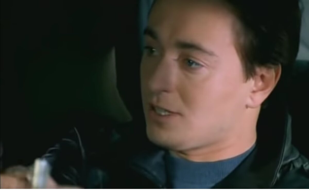 "На счет три выдераю чеку"