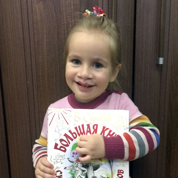 У Даши расщелина верхнего неба. Все поправимо, но нужно время и большие средства