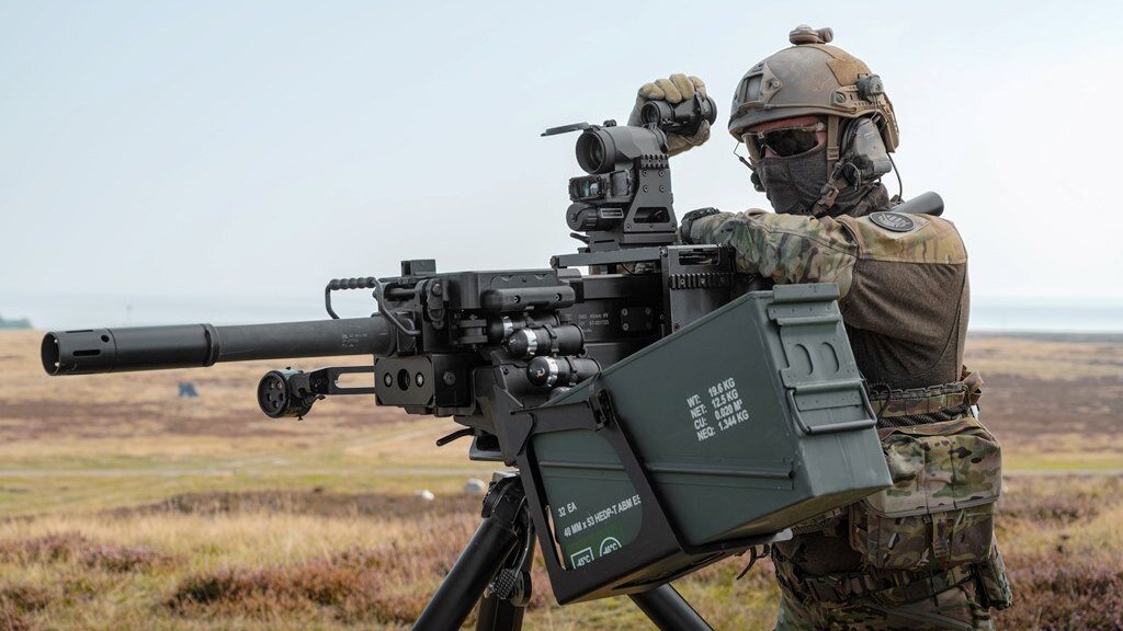 Система управления огнём Aimpoint FCS13-RE на 40-мм автоматическом гранатомёте