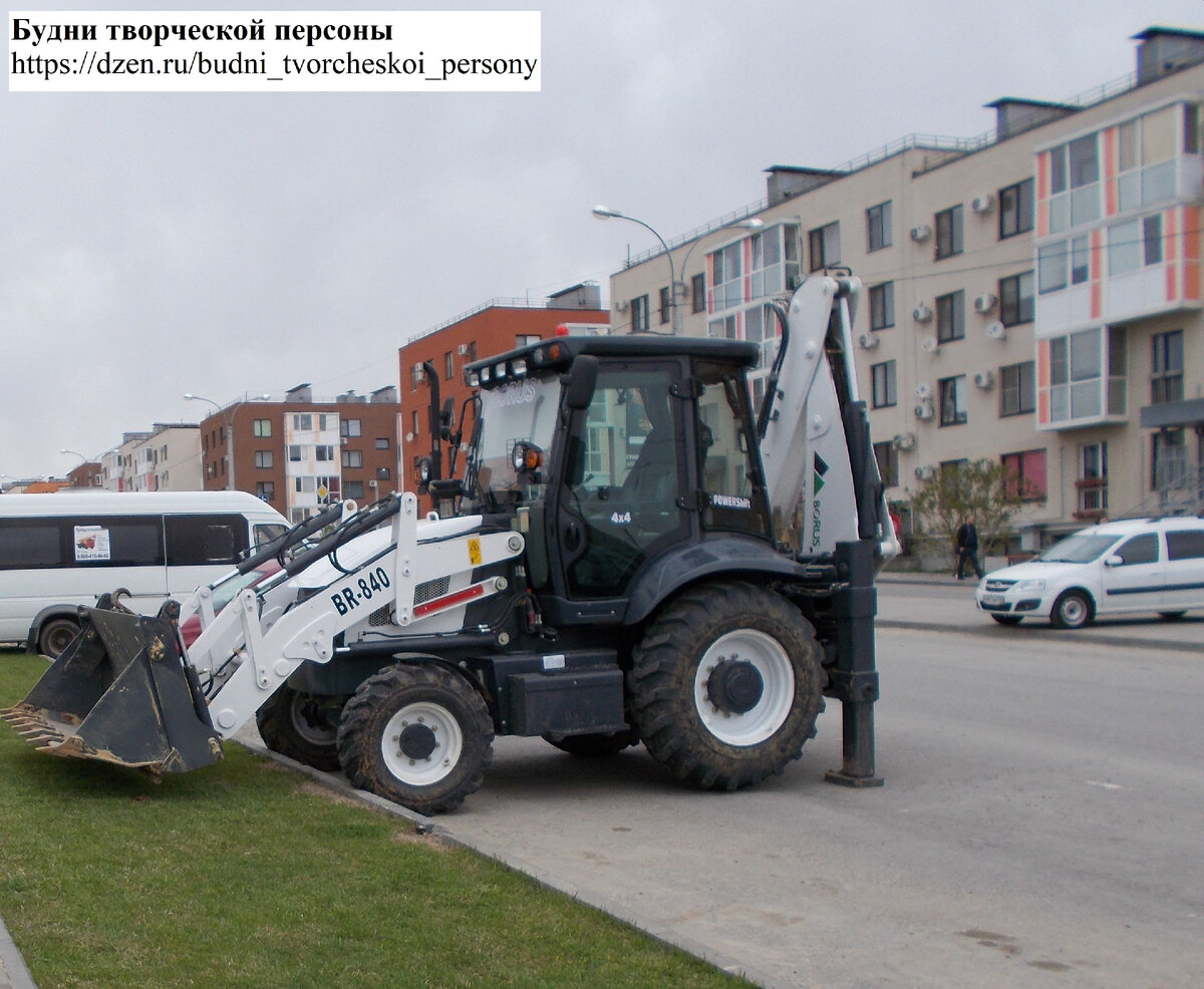 Строительная техника на улицах Волгограда, новый микрорайон