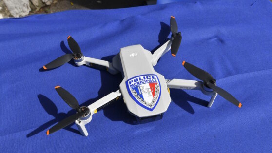    В Париже полиция собирается использовать БПЛА для предотвращения беспорядков Анна Белая