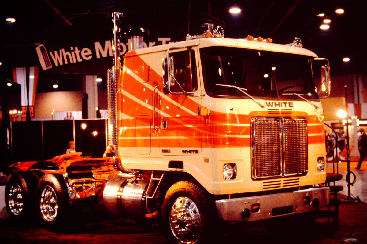 White Road Commander