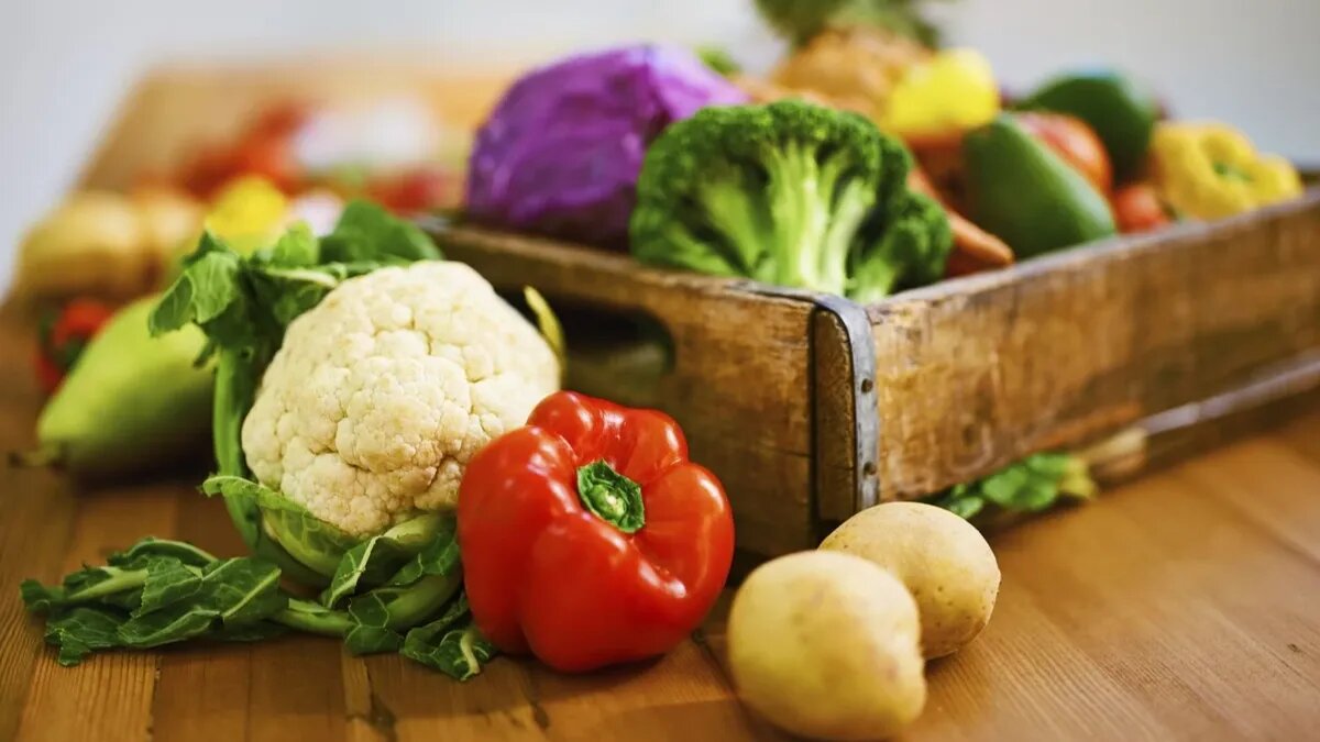 Высаживать рассаду и сеять семена лучше в благоприятные даты, когда почва полна сил и энергии. Фото: pxhere.com