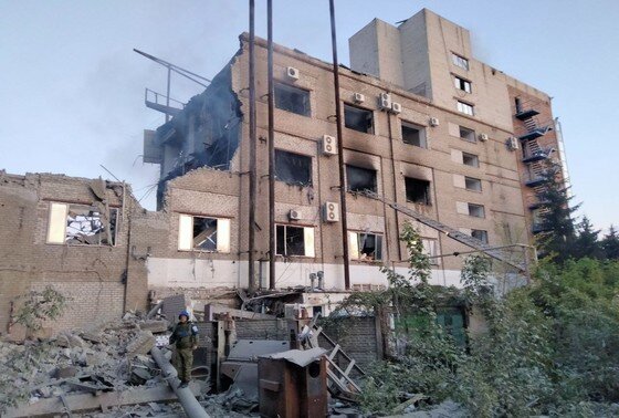    Последствия обстрелов в Луганске