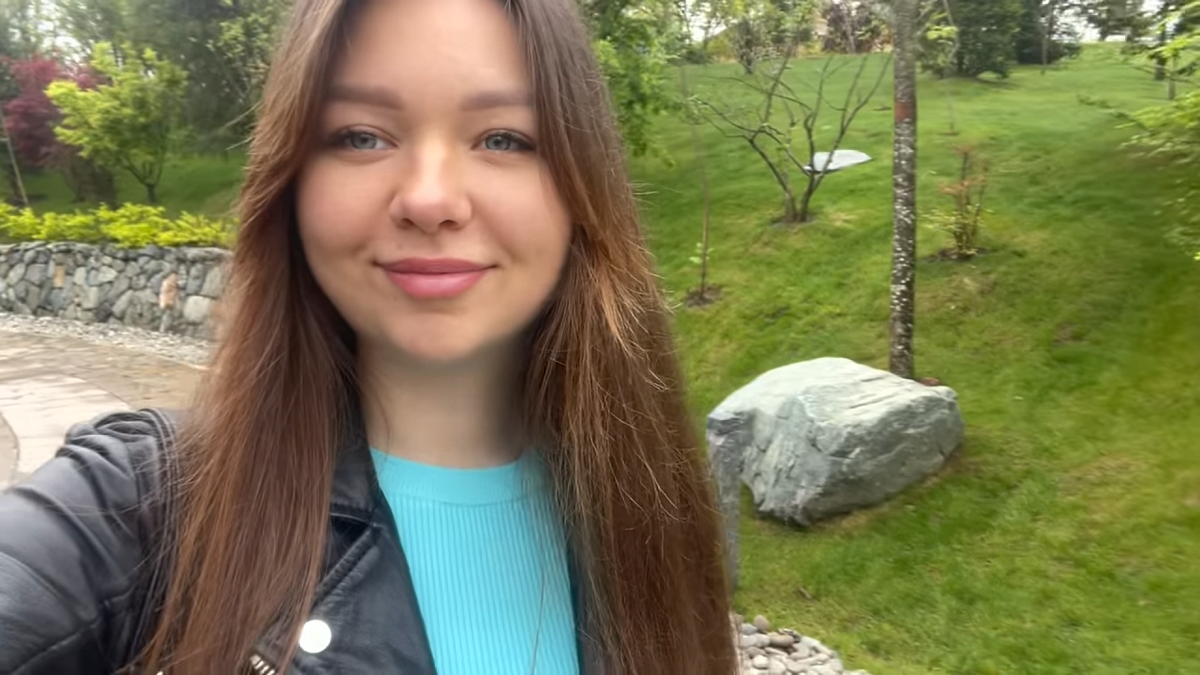    Гости из Мариуполя посетили парк Галицкого и Японский сад. Фото: www.youtube.com/@anastasia_kozhevnikova