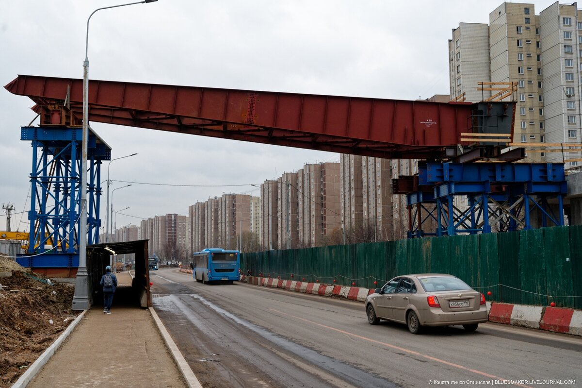 Эстакада строительная. Путепровод 800 летия Москвы Инженерная улица. Эстакада 800-летия Москвы Инженерная улица. Эстакада на 800 летия Москвы в Бескудниково.