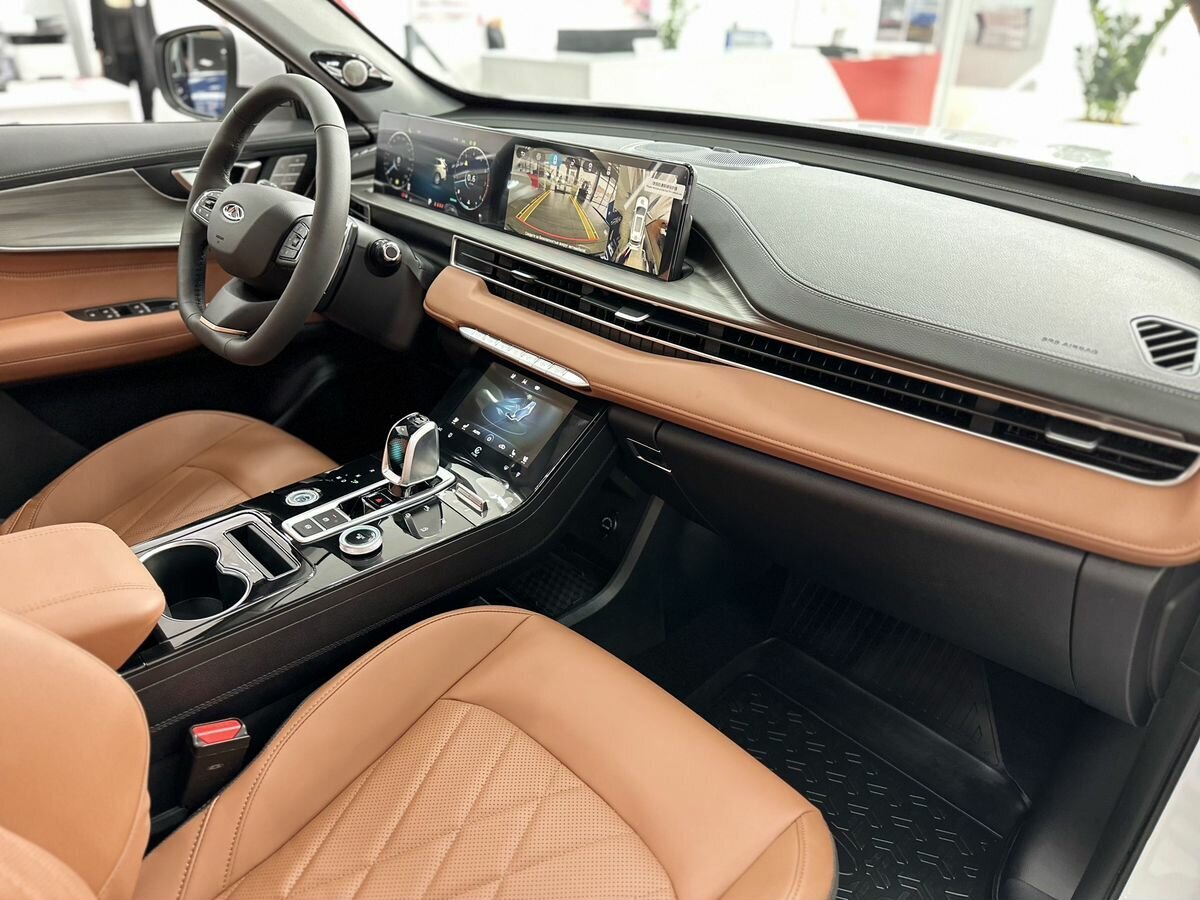 В России стартовали продажи нового кроссовера с расходом 1 л на 100 км. Источник иллюстрации - auto.ru