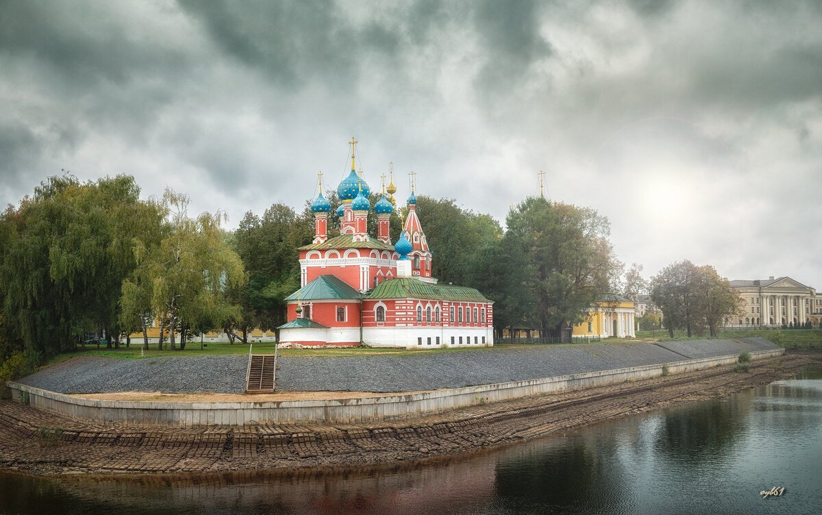 Углич. Храм царевича Димитрия на Крови. Источник: https://fotoload.ru/foto/900224/1024x768/