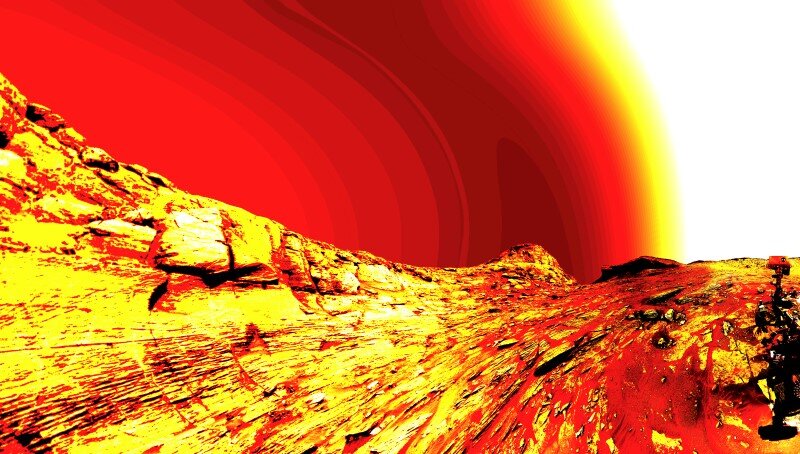 Непонятно, зачем НАСА вставляет в якобы марсианские пейзажи эту компьютерную психоделию? Выглядит это откровенно нелепо.