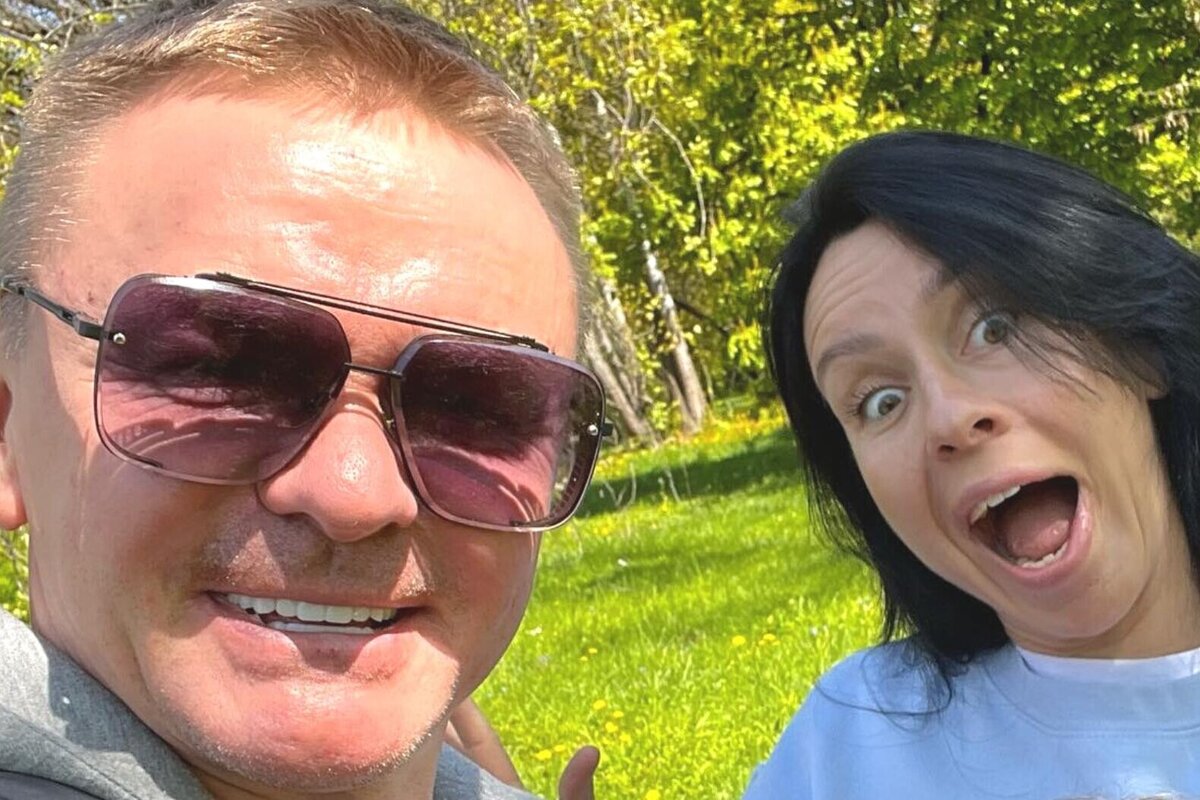     «В клинике сказали: "Чудеса!"»: Владимир Сычев рассказал, как его жена забеременела вопреки прогнозам врачей