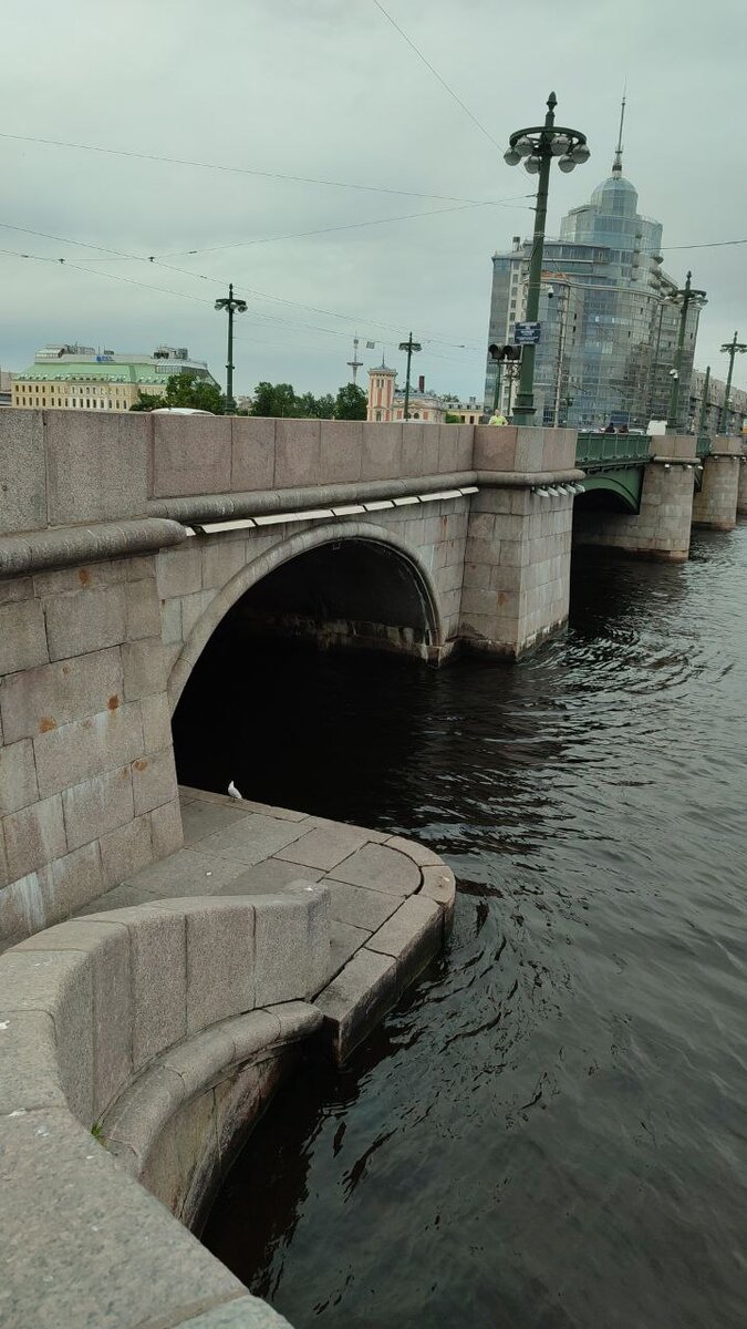 Чаек пересчитала - все на местах))) Моя канава приняла меня с радостью. Стих записан голосом!