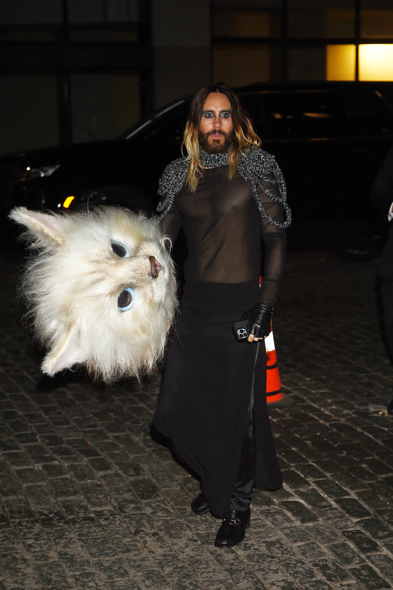 Джаред Лето в костюме кошки Шупетт