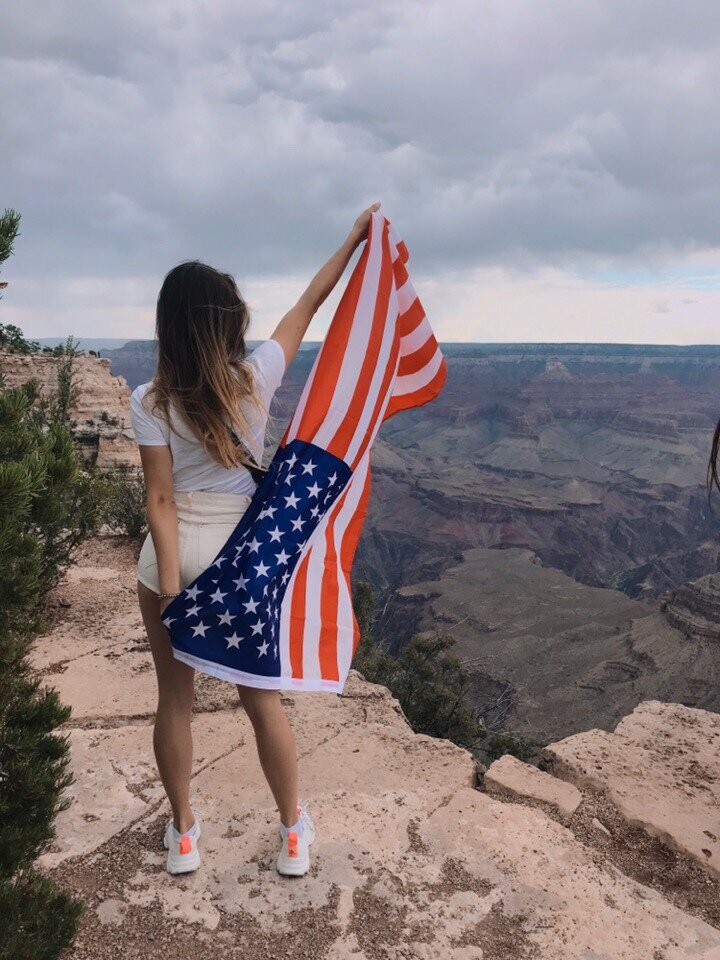 Одна из моих самых лучших и скромных ассистенток щас как возьмет и научит тебя!
Источник изображения: https://sun9-57.userapi.com/impf/c850428/v850428948/1b22ee/dBJ6tmeyHy8.jpg?size=720x960&quality=96&sign=6cdd9d74f7d77f19a7d339914e846ddb&c_uniq_tag=f9j7mmL-vVD_eWpKMbRnPJvH73vTslouybAiE5jYKfg&type=album