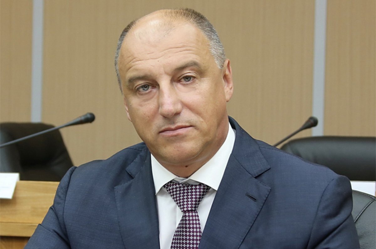    Беглый приморский депутат может лишиться последнего имущества