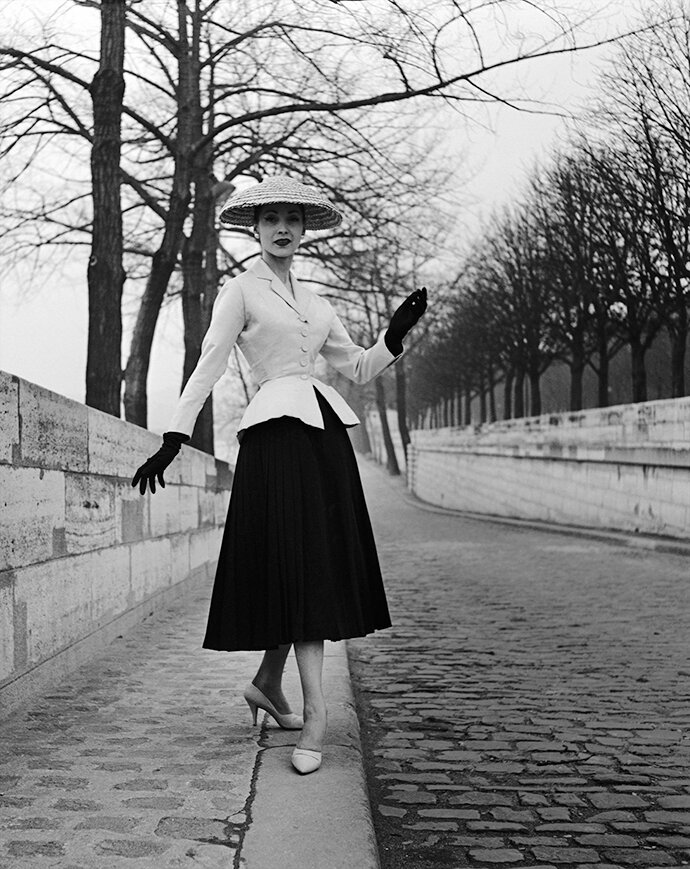 Коллекция Haute Couture весна-лето 1947, линия Corolle