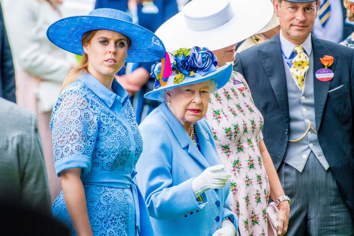     Королевские скачки в Аскоте: как устроены и чего ждать в 2023 году