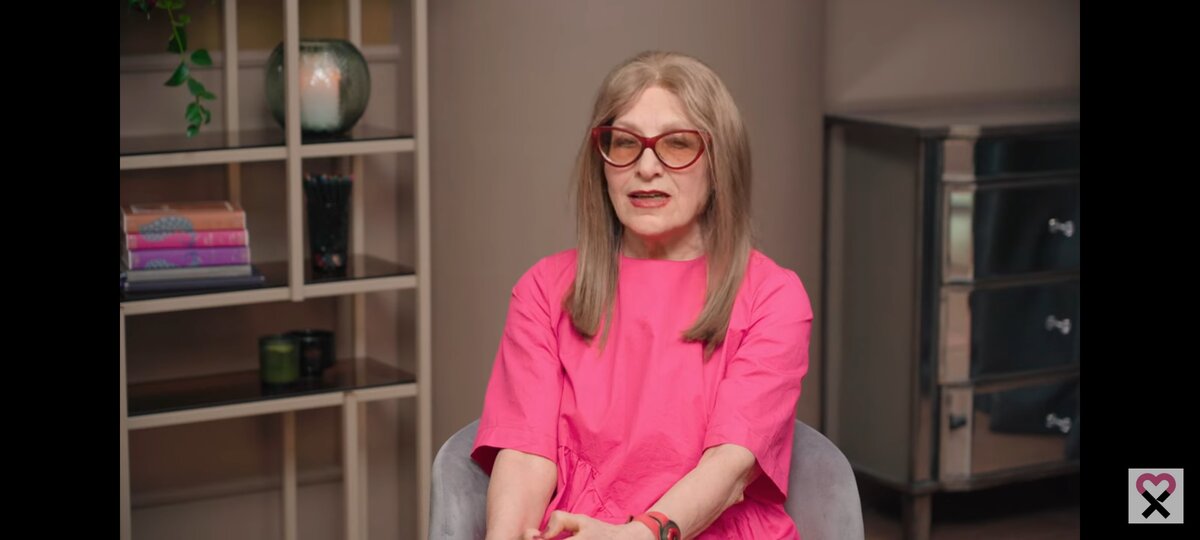 Скриншот из Ютуб канала "Не принято осуждать"