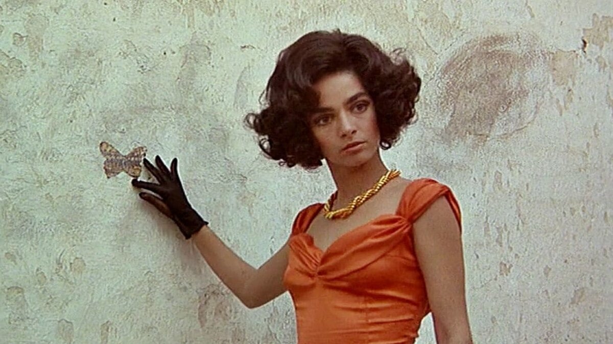 Кадр из фильма "Эрендира" (1983)