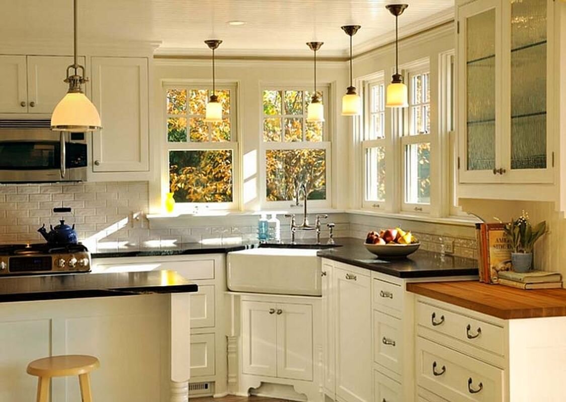 Современный дизайн кухни и освещение. Фото 1.