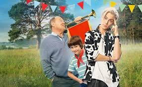 Сериал "Юность" - это захватывающая драма о жизни нескольких подростков, которые сталкиваются с различными проблемами, свойственными этому возрасту. Он показывает их сложные отношения с родителями, первые любовные переживания и сомнения в своих будущих планах.
В сериале "Юность" затрагиваются такие важные темы, как наркотики, депрессия и трудности в общении с окружающими. Но несмотря на все сложности, герои сериала стараются справиться с трудностями и найти свое место в жизни.🤠
Один из ключевых моментов сериала - это показ того, как важно общение и поддержка со стороны близких людей в трудные моменты. Он показывает, что даже в самые тяжелые периоды жизни можно найти опору и помощь, если обратиться к тем, кто нас любит и заботится о нашем благополучии.
Если вы еще не смотрели сериал "Юность", то обязательно посмотрите его и поймете, почему он стал настоящим хитом. 