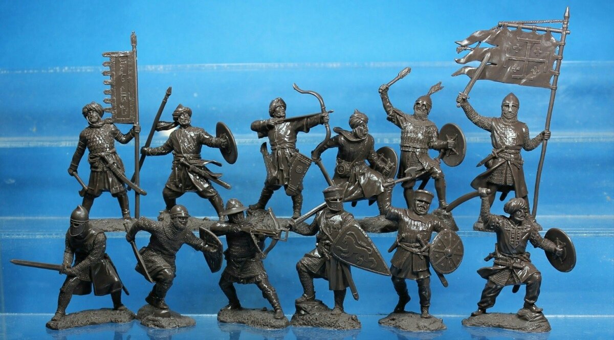 Набор солдатиков "Крестовые Походы" в черном цвете