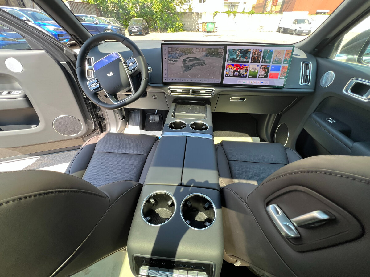 Салон Ли Авто Ли8 Ликсан LiXiang L8, 2023 года.